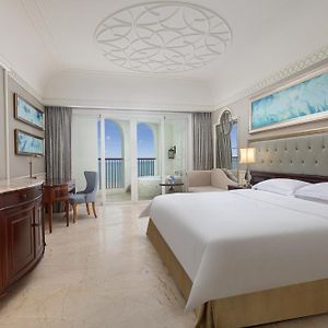 Standard King Room Sea View Lounge Access